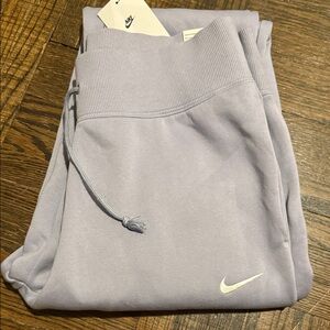 Nike women’s Light Purple Joggers